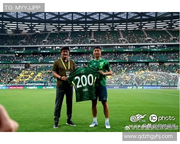 球星回应转会传闻表示暂时不考虑离队专注当下比赛