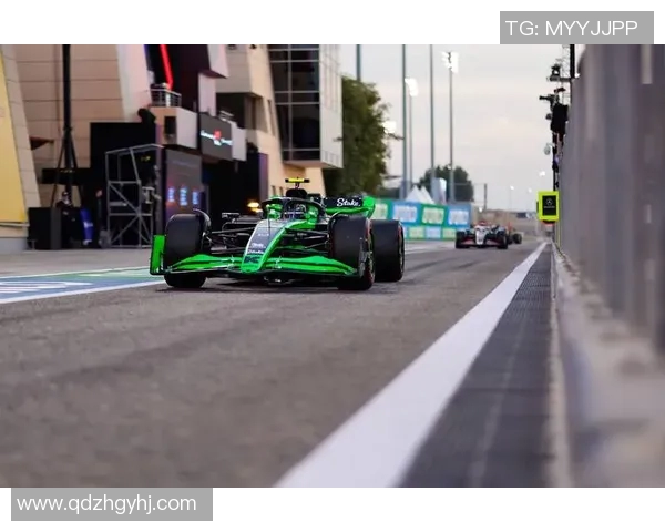 F1赛车技术创新如何提升赛车性能与比赛成绩的关键作用分析